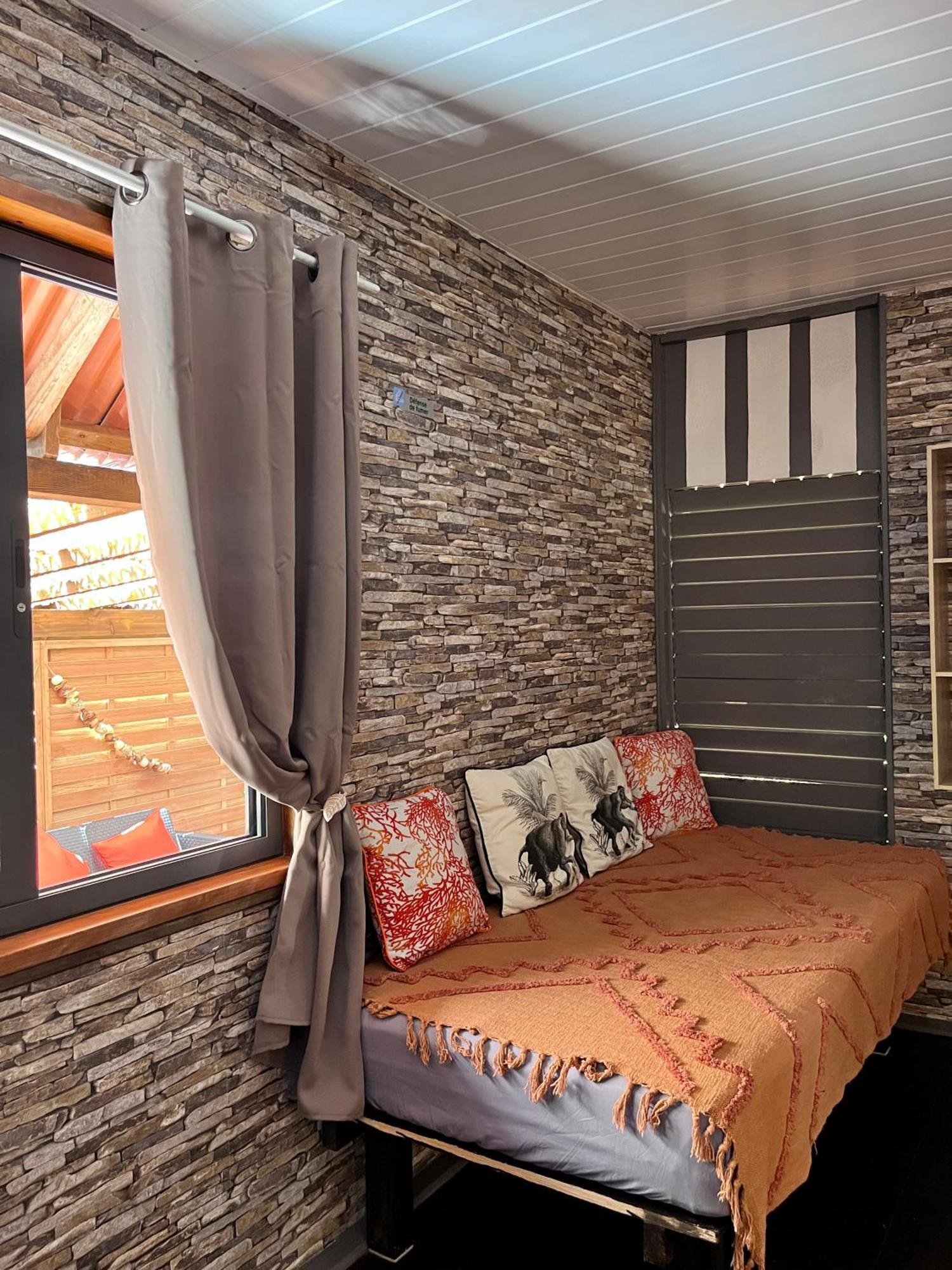 Faaora Lodge, Little Paradise Haapiti Luaran gambar